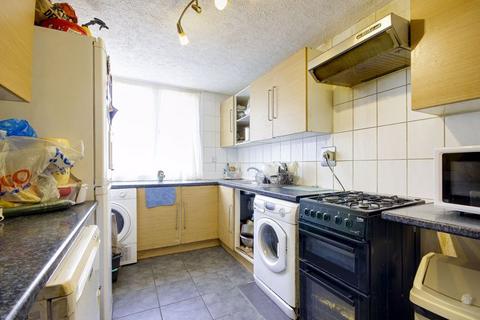 3 bedroom terraced house for sale, Bowood Road, Enfield