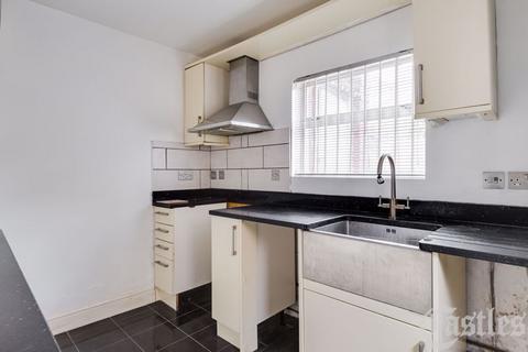 19 Clifden Road, London, E5 0LL