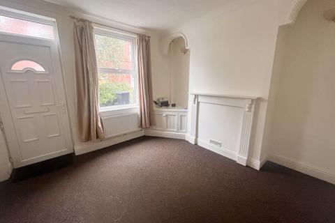 2 bedroom terraced house to rent, Ash Road, Oswestry