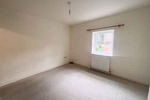 2 bedroom terraced house to rent, Ash Road, Oswestry