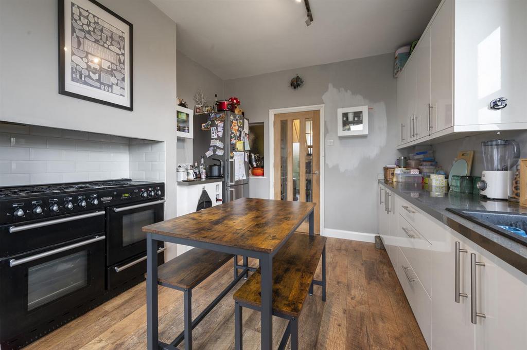 Breakfast Kitchen towards Entrance Hallway.jpg