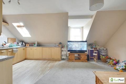 2 bedroom apartment for sale, Conigre Square, Trowbridge, Wiltshire, BA14