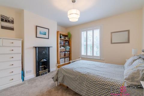 3 bedroom semi-detached house to rent, Hales Road, Cheltenham GL52