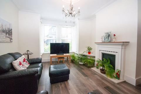 4 bedroom terraced house for sale, Retreat Road, Westcliff-On-Sea SS0