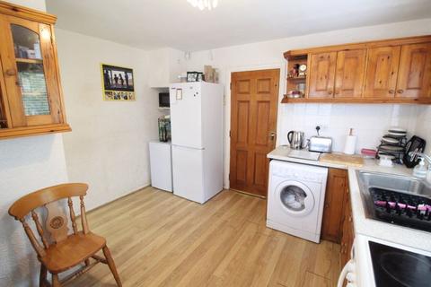 3 bedroom semi-detached house for sale, Bredon Road, Oldbury B69