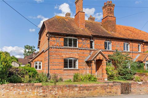 3 bedroom semi-detached house for sale, Newbury Road, Kingsclere, Newbury, Hampshire, RG20