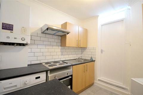 2 bedroom apartment to rent, Woodside Green, London, SE25