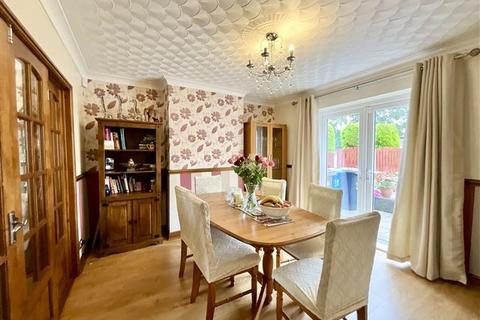 3 bedroom semi-detached house for sale, Lathkill Road, Sheffield, S13 8DJ