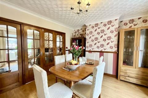31 Lathkill Road, Sheffield, S13 8DJ