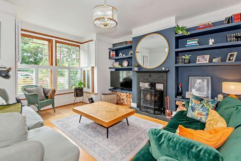 4 bedroom semi-detached house for sale, Wraysbury Road, Staines TW18