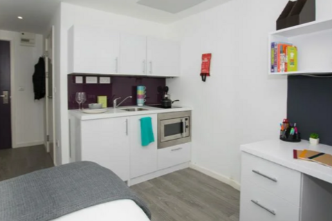 Studio to rent, at Bristol, Northumberland House, 11, Popes Lane W5