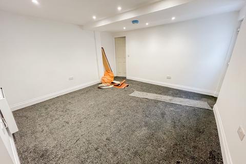 1 bedroom flat to rent, Flat,  Lower High Street, Cradley Heath