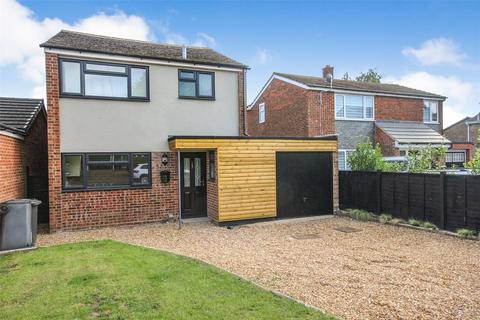 3 bedroom link detached house to rent, Fallowfield, Ampthill, Bedfordshire, MK45