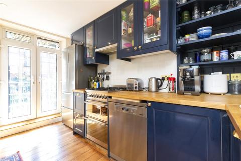 3 bedroom apartment for sale, Charlotte Terrace, Islington, London, N1