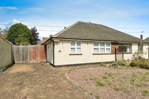 2 bedroom semi-detached bungalow for sale, Ninesprings Way, Hitchin, SG4