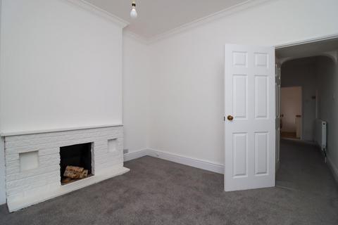 2 bedroom terraced house to rent, Hopefield Road, Leicester, LE3