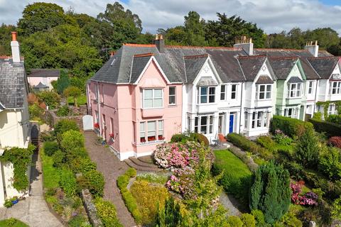 4 bedroom end of terrace house for sale, Dunheved Road, Launceston, Cornwall, PL15