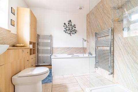 36 Adstone Road, Caddington, Luton, LU1 4JF