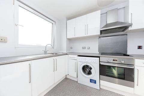 2 bedroom apartment for sale, Thornton Hill, London SW19