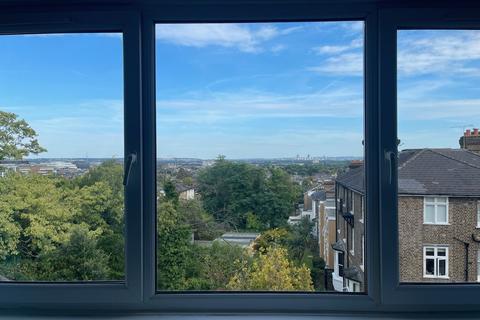 2 bedroom apartment for sale, Thornton Hill, London SW19
