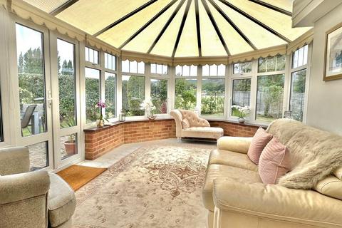 5 bedroom detached house for sale, Corone Close, Kent CT19