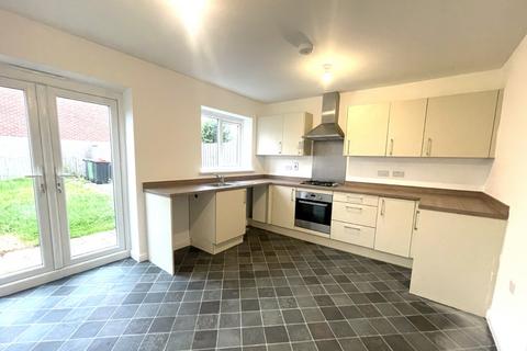 2 bedroom terraced house for sale, New Lincoln Road, Cheshire CH65