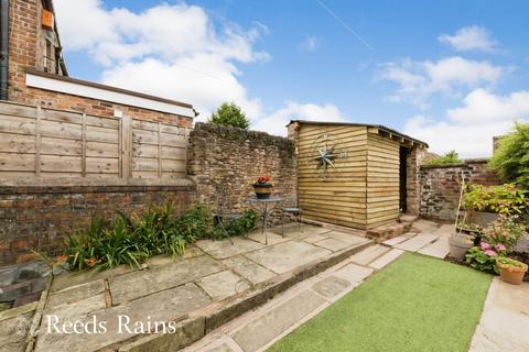 2 bedroom terraced house for sale, Paradise Street, Macclesfield SK11