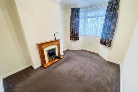 2 bedroom terraced house to rent, Sutton Court Road, London E13