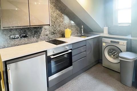 1 bedroom flat to rent, London Road, Kent CT2