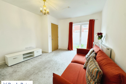 3 bedroom semi-detached house to rent, Kara Street, Salford M6