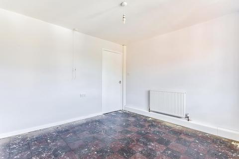 undefined, Queen Elizabeth Grove, West Yorkshire WF1