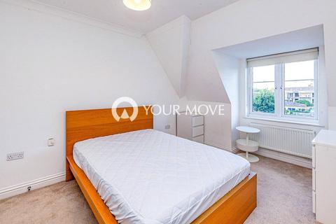 2 bedroom flat for sale, Station Road, Surrey TW20