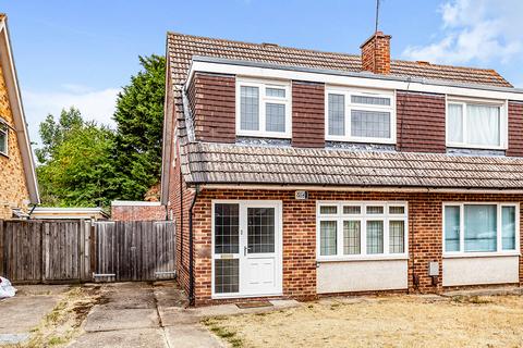 4 bedroom semi-detached house to rent, Nobles Way, Surrey TW20