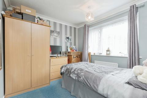 5 Olivers Mill, New Ash Green, Longfield, DA3 8RE