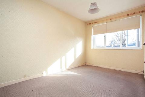 2 bedroom maisonette for sale, Tudor Road, Warwickshire CV10