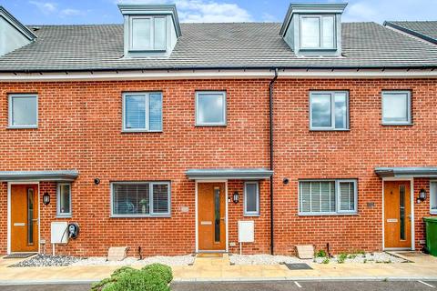 4 bedroom terraced house for sale, Worcester Drive, Kent BR8