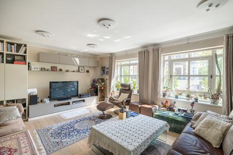 2 bedroom flat to rent, Gloucester Terrace, Bayswater, W2