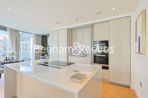 2 bedroom apartment to rent, Goldhurst House, Parr's Way W6