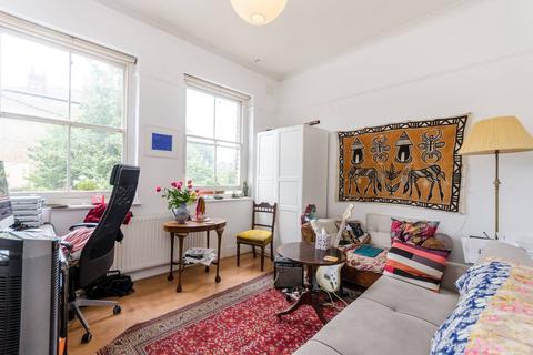 1 bedroom flat to rent, Evering Road, Stoke Newington, London, N16