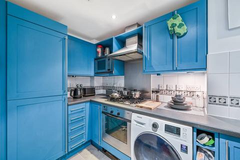 1 bedroom flat to rent, Fairclough Street, Aldgate, London, E1
