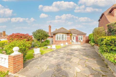 3 bedroom detached bungalow for sale, Sladburys Lane, Clacton-On-Sea, CO15 6