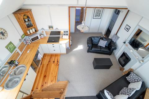 35 Beach Way, Jaywick, Clacton-on-sea, CO15 2HJ