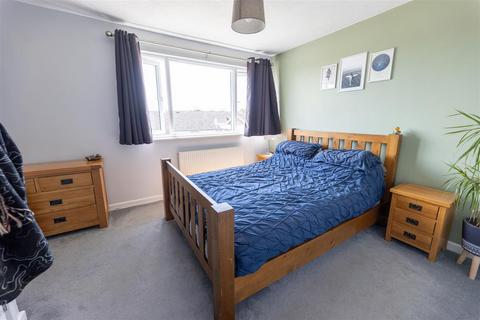 26 Broadstrood, St Osyth, Clacton-on-sea, CO16 8RE