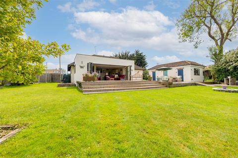 3 bedroom detached bungalow for sale, Point Clear Road, St. Osyth, CO16 8