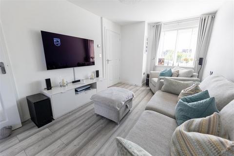 12 Christopher Garnett Chase, Stanway, Colchester, CO3 8BP