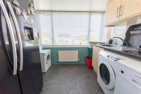 3 bedroom maisonette for sale, Wash Lane, Clacton-On-Sea, CO15 1