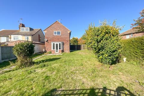 3 bedroom detached house for sale, Main Road, Harwich, CO12 3