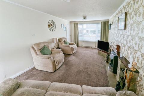 3 bedroom end of terrace house for sale, Medina Road, Corby NN17