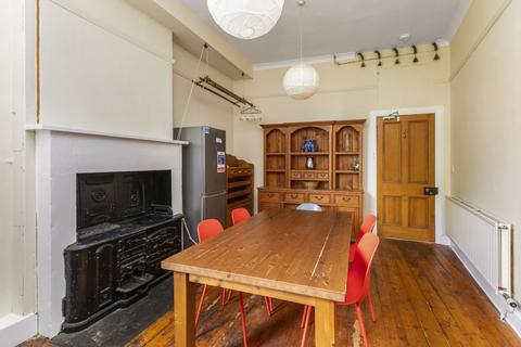 3 bedroom flat to rent, 1315L – Thirlestane Road, Edinburgh, EH9 1AN