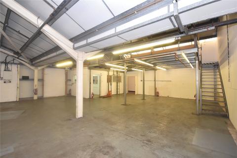 Warehouse to rent, Advantage Business Park, Spring Lane South, Malvern, Worcestershire, WR14